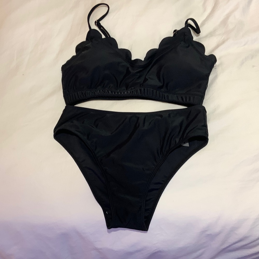 New SHEIN 3 Piece Black Bathing Suit Set